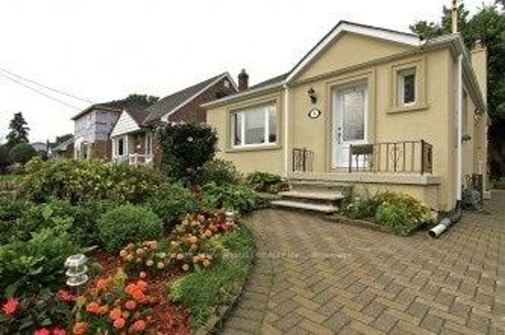 38 Ainsdale Road, Maryvale, Toronto photo number 2