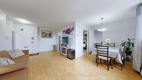 Photo 12 at 409 - 5 Parkway Forest Drive, Henry Farm, Toronto