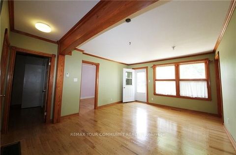 Photo 3 at 21 George Street, Oak Ridges, Richmond Hill