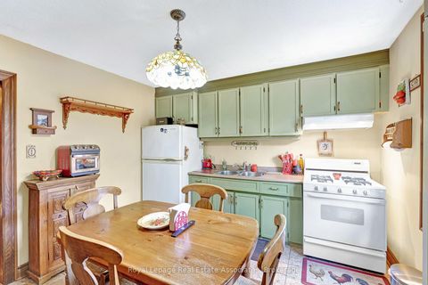 Photo 12 at 101 Dovercourt Road, Niagara, Toronto