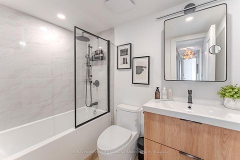 Photo 11 at 403 - 45 Southport Street, Swansea, Toronto