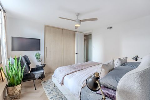 Photo 14 at 403 - 45 Southport Street, Swansea, Toronto