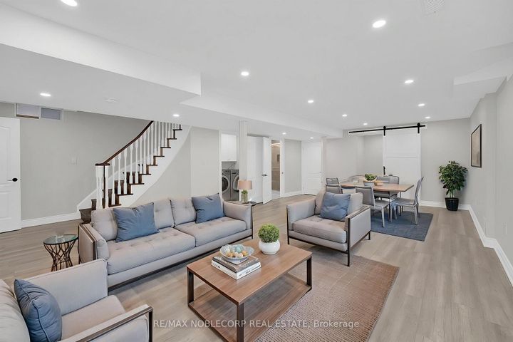 Photo 34 at 92 Water Garden Lane, Sonoma Heights, Vaughan