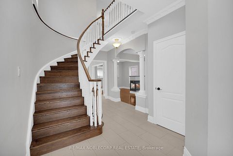 Photo 1 at 92 Water Garden Lane, Sonoma Heights, Vaughan