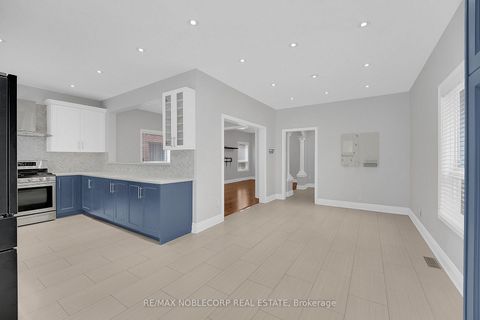 Photo 12 at 92 Water Garden Lane, Sonoma Heights, Vaughan