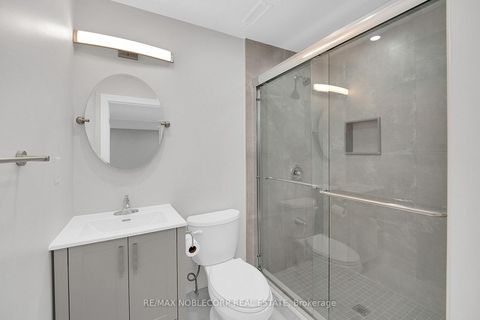 Photo 39 at 92 Water Garden Lane, Sonoma Heights, Vaughan