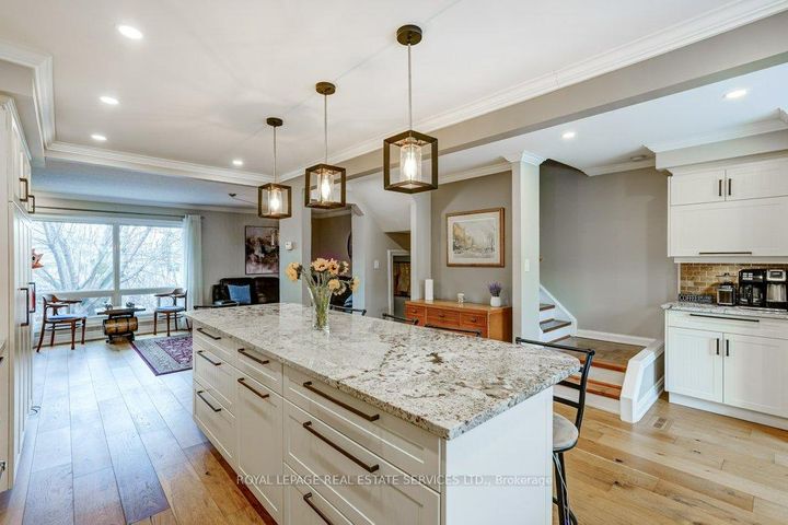 Photo 11 at 68 - 915 Inverhouse Drive, Clarkson, Mississauga