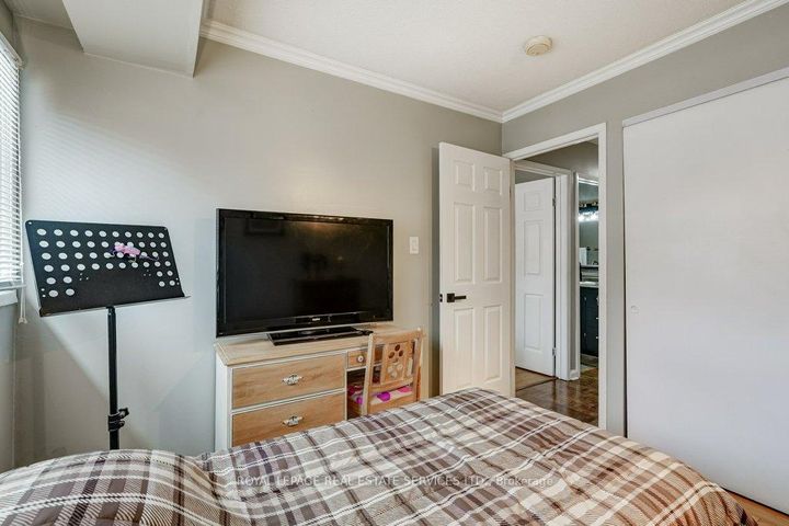 Photo 27 at 68 - 915 Inverhouse Drive, Clarkson, Mississauga