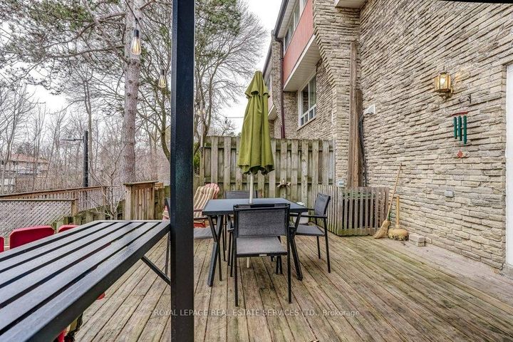 Photo 33 at 68 - 915 Inverhouse Drive, Clarkson, Mississauga