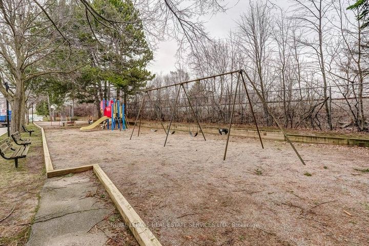 Photo 38 at 68 - 915 Inverhouse Drive, Clarkson, Mississauga