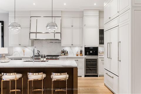 Photo 15 at 130 B Farnham Avenue, St. Clair, Toronto