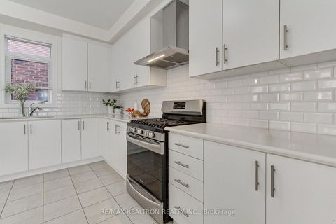 Photo 13 at 2236 Lozenby Street, Alcona, Innisfil