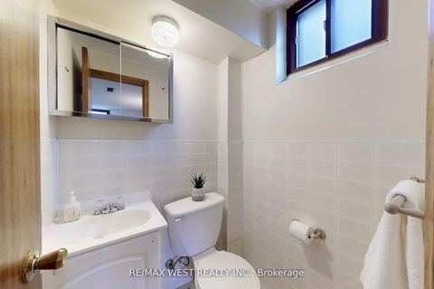 Photo 26 at 53 Wedgewood Drive, Newtonbrook East, Toronto