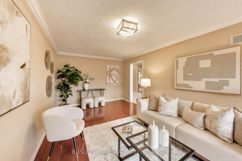 Photo 7 at 22 Lavery Trail, Highland Creek, Toronto