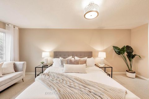 Photo 18 at 22 Lavery Trail, Highland Creek, Toronto