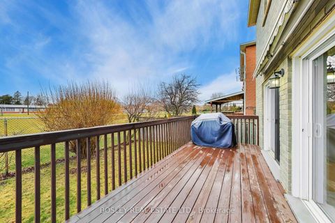 Photo 36 at 22 Lavery Trail, Highland Creek, Toronto