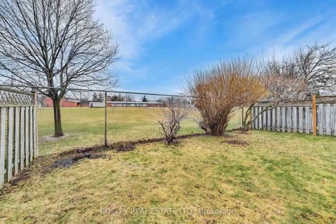 Photo 39 at 22 Lavery Trail, Highland Creek, Toronto