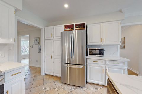 Photo 15 at 350 Sunset Beach Road, Oak Ridges Lake Wilcox, Richmond Hill