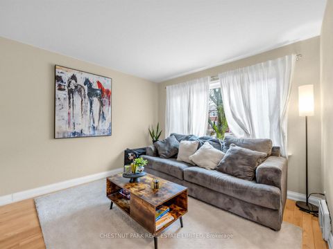 Photo 3 at 246 Donlea Drive, Leaside, Toronto