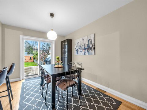 Photo 7 at 246 Donlea Drive, Leaside, Toronto