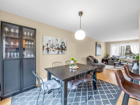 Photo 9 at 246 Donlea Drive, Leaside, Toronto