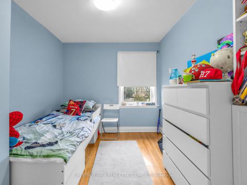 Photo 16 at 246 Donlea Drive, Leaside, Toronto