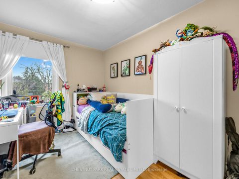 Photo 17 at 246 Donlea Drive, Leaside, Toronto