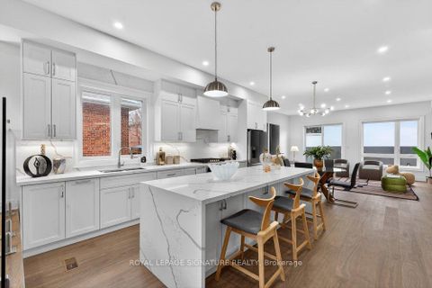 Photo 7 at 29 Butterworth Avenue, Oakridge, Toronto