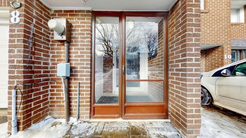 Photo 2 at 8 Windy Golfway, Flemingdon Park, Toronto