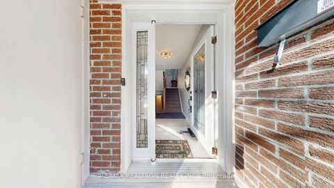 Photo 4 at 8 Windy Golfway, Flemingdon Park, Toronto