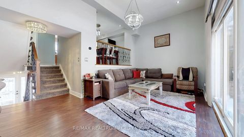 Photo 5 at 8 Windy Golfway, Flemingdon Park, Toronto