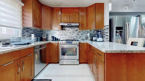 Photo 11 at 8 Windy Golfway, Flemingdon Park, Toronto