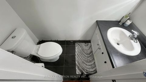 Photo 18 at 8 Windy Golfway, Flemingdon Park, Toronto