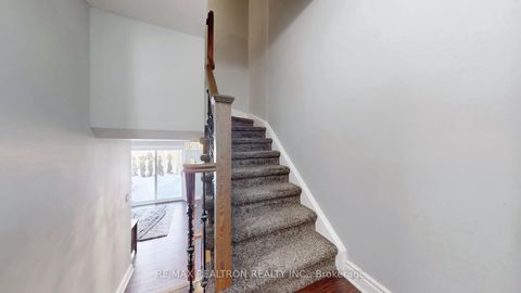 Photo 20 at 8 Windy Golfway, Flemingdon Park, Toronto