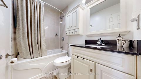 Photo 28 at 8 Windy Golfway, Flemingdon Park, Toronto