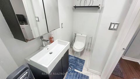 Photo 38 at 8 Windy Golfway, Flemingdon Park, Toronto