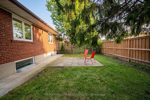 Photo 31 at 3782 St.Clair Avenue E, Cliffcrest, Toronto