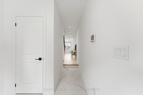 Photo 4 at 32 Holyrood Crescent, Kleinburg, Vaughan