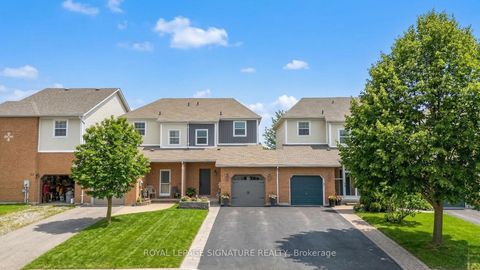 Photo 2 at 37 Wrendale Crescent, Keswick South, Georgina