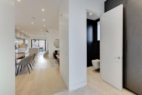 Photo 4 at 976 Glencairn Avenue, Glen Park, Toronto