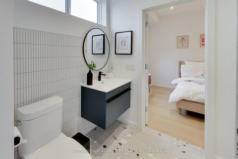 Photo 25 at 976 Glencairn Avenue, Glen Park, Toronto