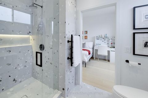 Photo 26 at 976 Glencairn Avenue, Glen Park, Toronto