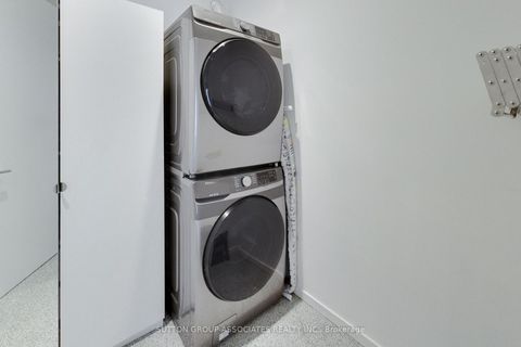 Photo 29 at 976 Glencairn Avenue, Glen Park, Toronto