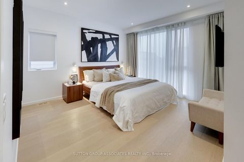 Photo 31 at 976 Glencairn Avenue, Glen Park, Toronto