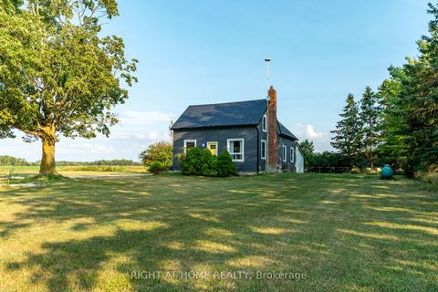 Photo 2 at 5803 26 Highway, Stayner, Clearview