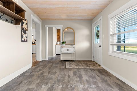 Photo 3 at 5803 26 Highway, Stayner, Clearview