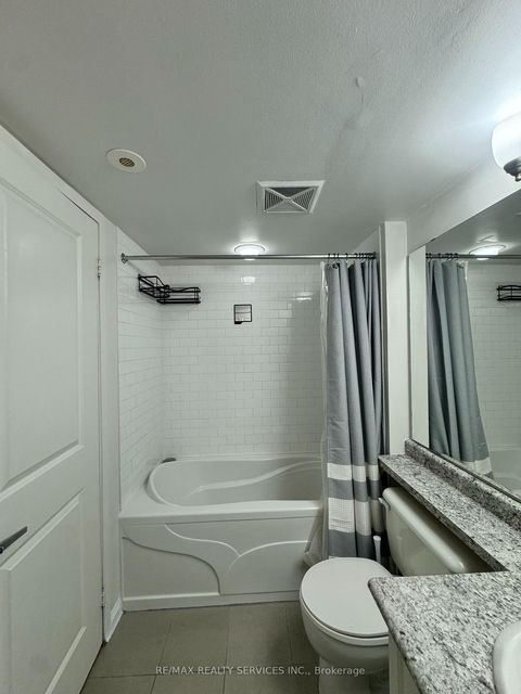 Photo 11 at 94 - 9 Windermere Avenue, Swansea, Toronto