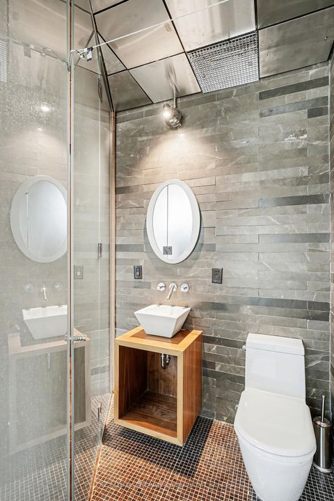 Photo 6 at 519 - 388 Richmond Street W, Waterfront Communities C1, Toronto