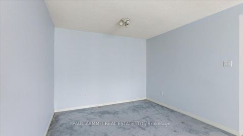 Photo 16 at 911 - 7250 Yonge Street, Yorkhill, Vaughan