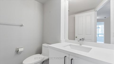 Photo 17 at 911 - 7250 Yonge Street, Yorkhill, Vaughan
